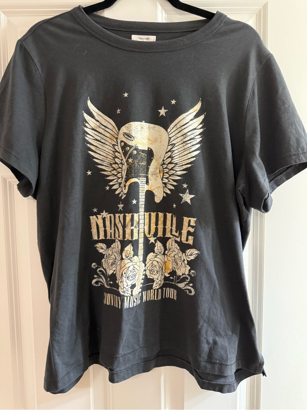 ⚡️Maurice’s sz 1x⚡️ Nashville Graphic Tee with Gold Guitar Wing Design